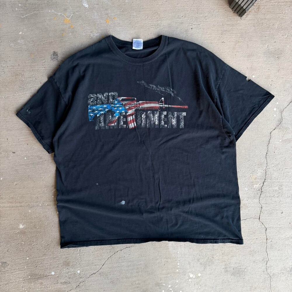 90s black 2nd amendment tee